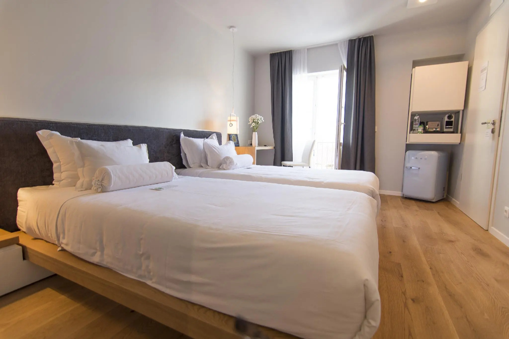Deluxe Double room with balcony (twin beds)