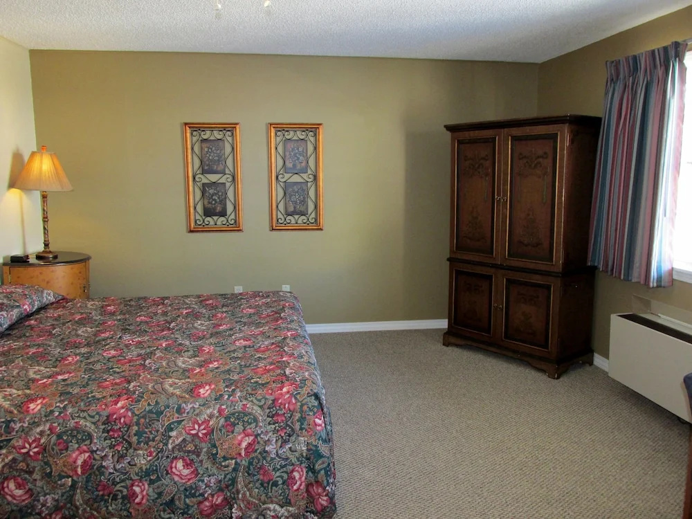 Standard Double room with balcony (full double bed)