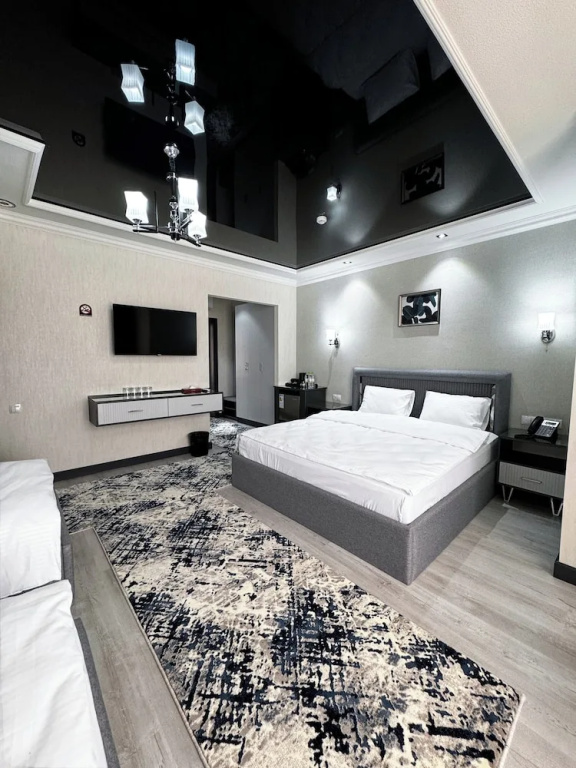 4 Bedrooms Comfort room