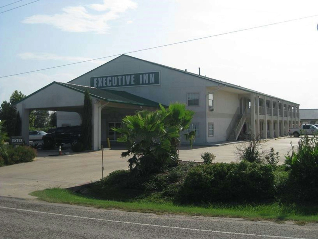 Executive Inn & Suites Schulenburg