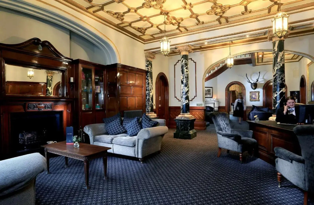 Macdonald Kilhey Court - Général