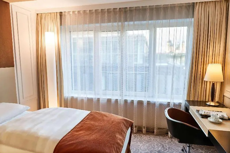 Hotel Vier Jahreszeiten Kempinski München - Chambres