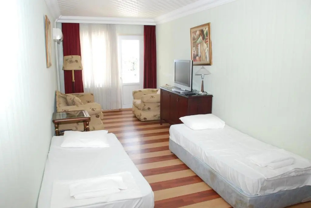 Standard Double room (twin beds)