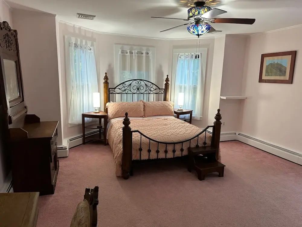 Comfort room