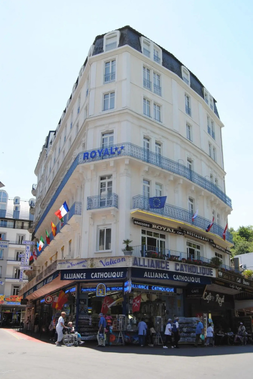 Voir la photo 3 — Hôtel Royal