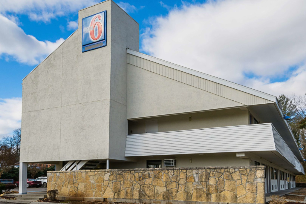 Motel 6 Knoxville, TN - North