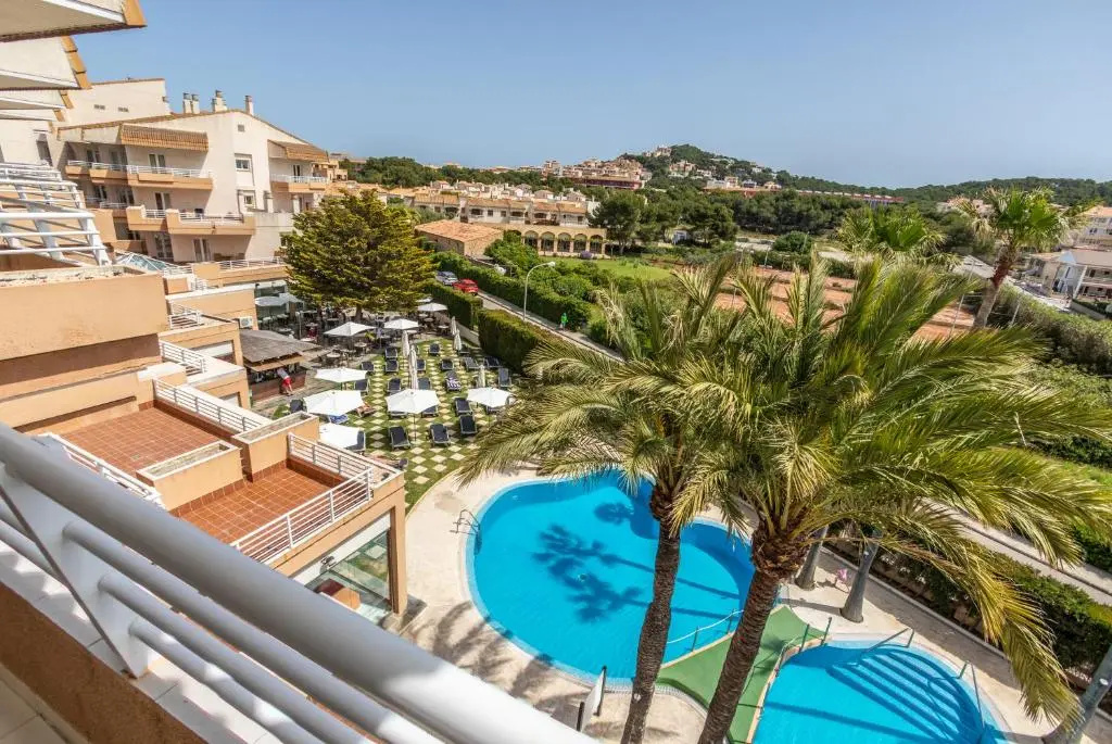 Hotel Illot Suites - Chambres