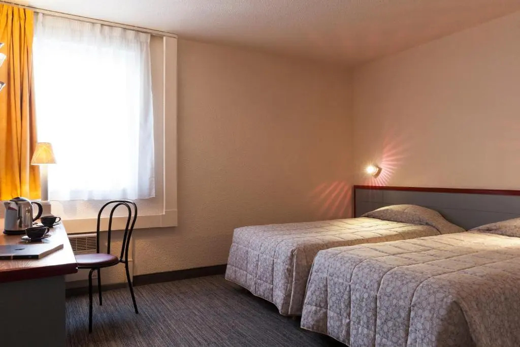 Standard Double room (twin beds)