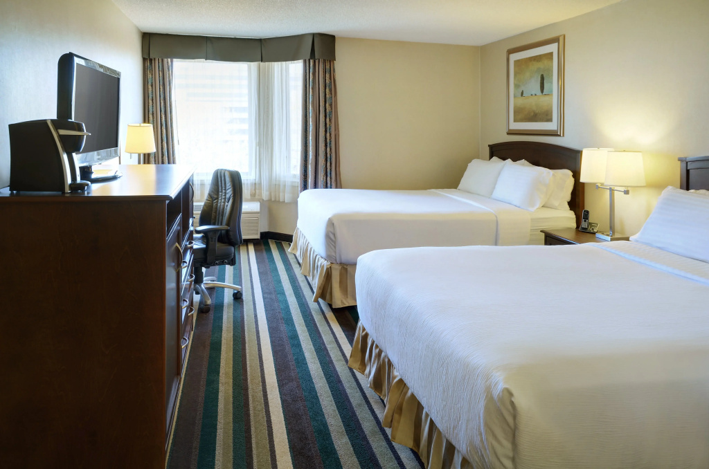 Holiday Inn Conference Center Edmonton South by IHG - Général