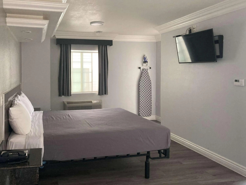 Отель Motel 6 Glendale, CA – Pasadena Burbank Los Angeles в Глендейле