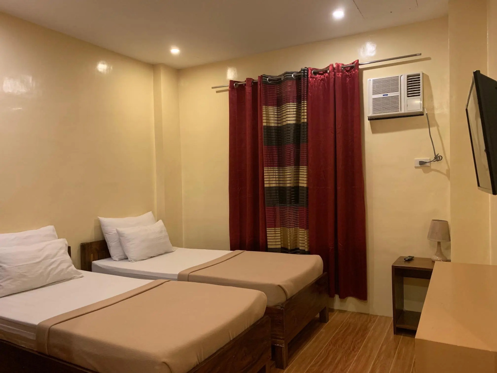 Deluxe Double room twin beds