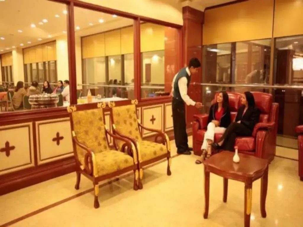 Hotel photo 12