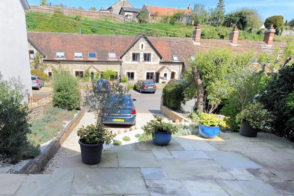 5 Belmont Terrace