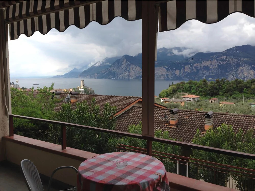 Balcony & Terrace
