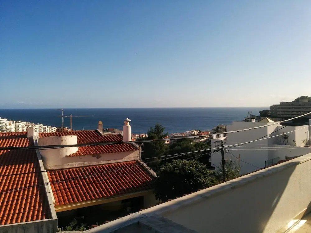 Standard Double room with partial ocean view (full double bed)