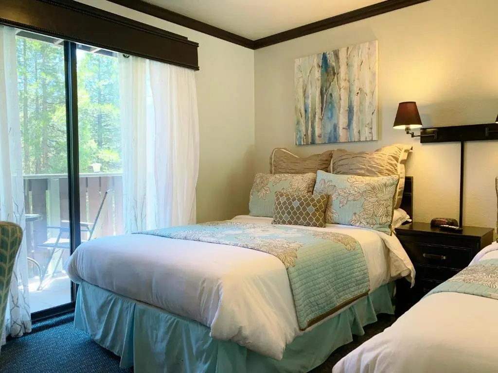 Deluxe Quadruple room
