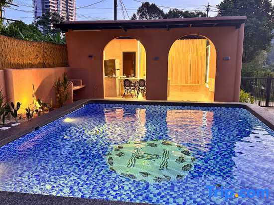 The Luxurious 28 @ Morocco Villa