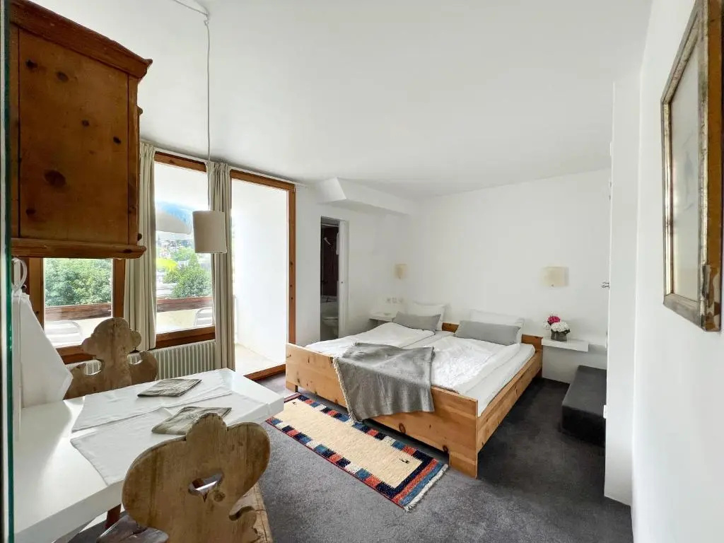 Apartment with balcony