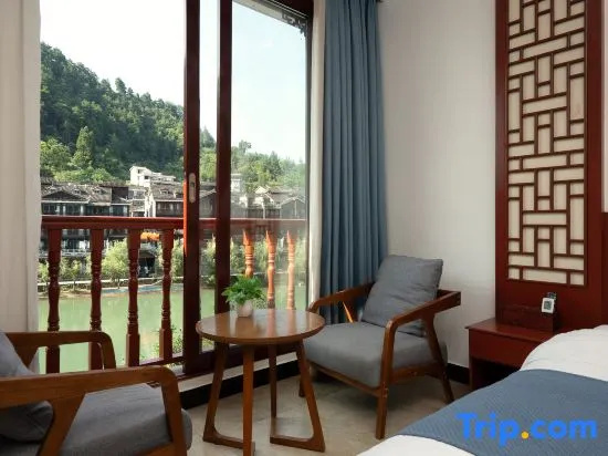 Suite with river view