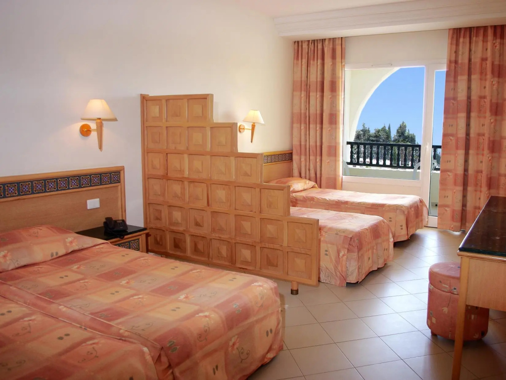 Standard Quadruple room