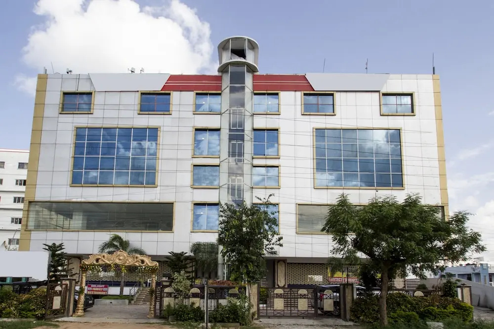 Chandras Residency by Oyo Rooms