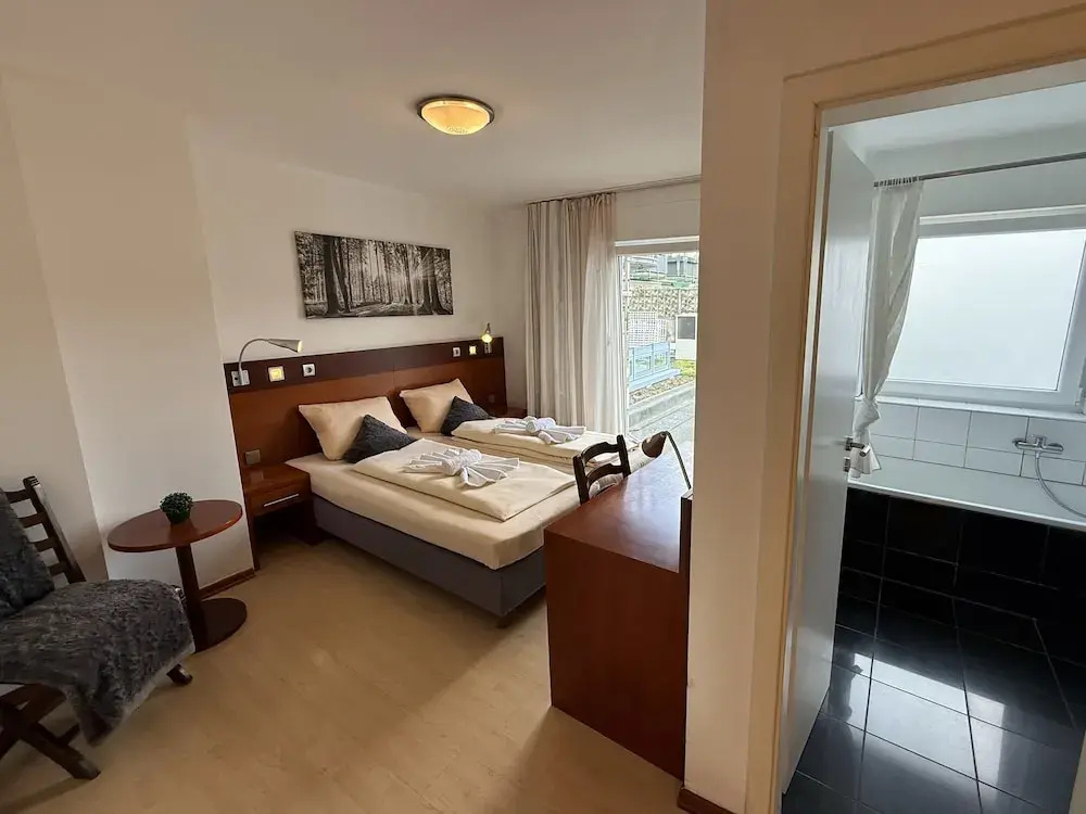 Premier room