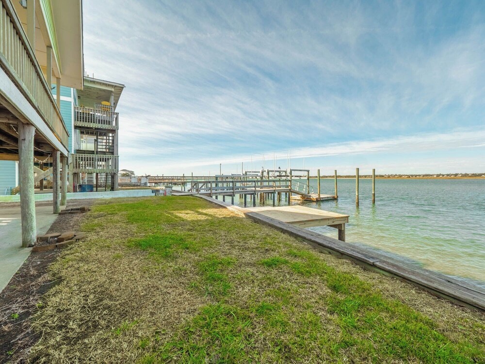 Seahorse Sound by Topsail Realty