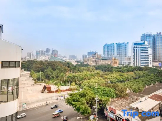 Guangyuezhen Hotel (Beihai Beibuwan Square Old Street) in Beihai