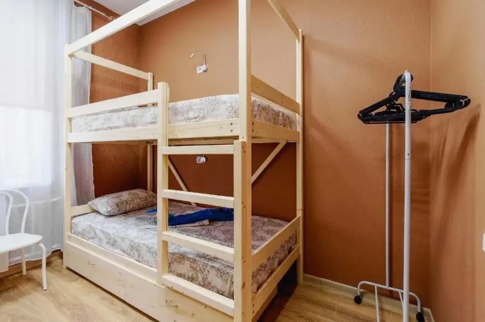Кровать в общем номере в 1st`hostel