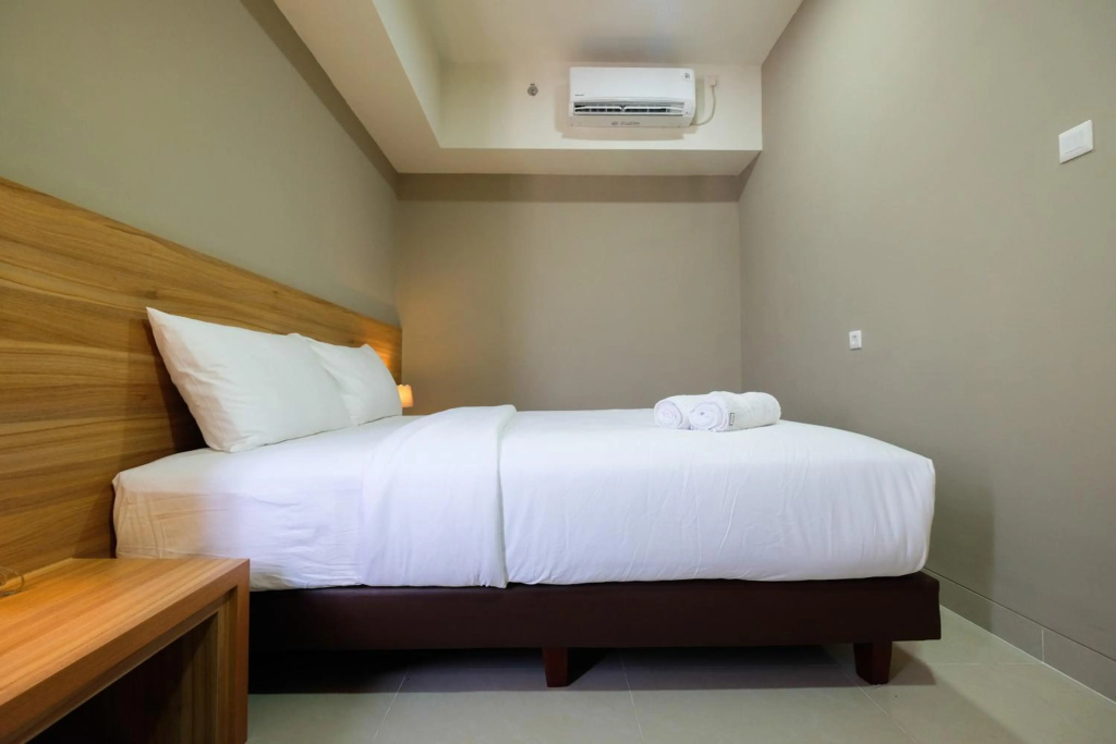 Fully Furnished with Comfortable 1BR Apartment at Mustika Golf Residence