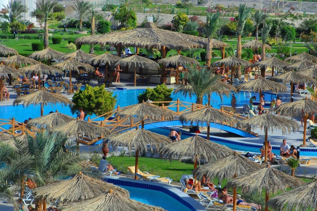 Beach & Waterfront