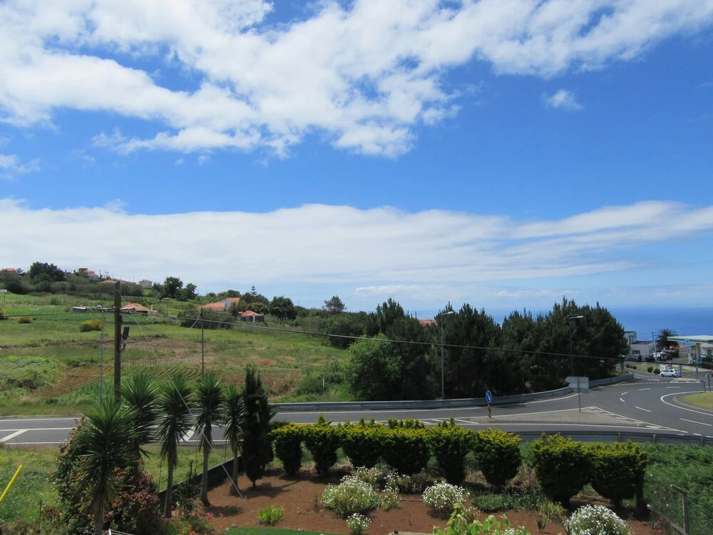 5-bed Villa for Families in Prazeres Free Parking