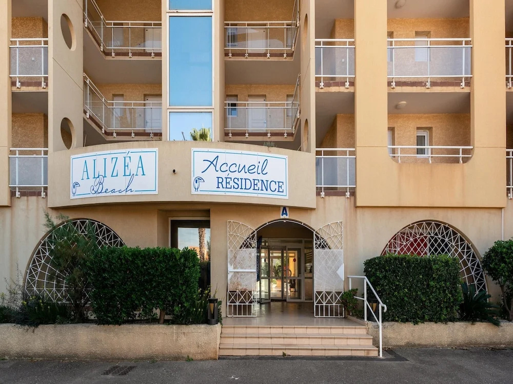 Seaview Family Stay for 6 in Valras Plage