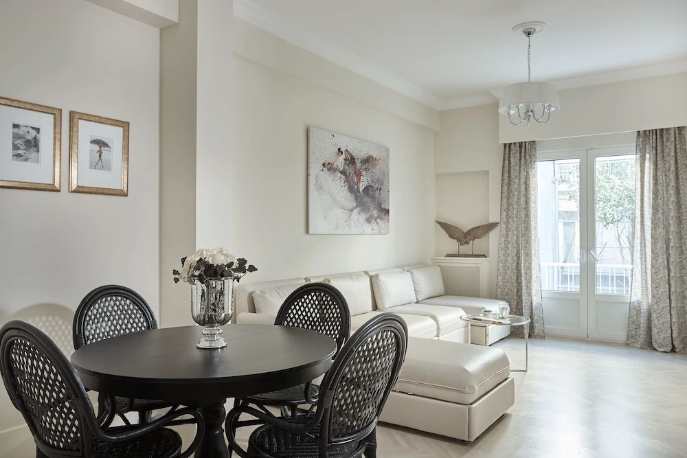 Kolonaki square Apartment