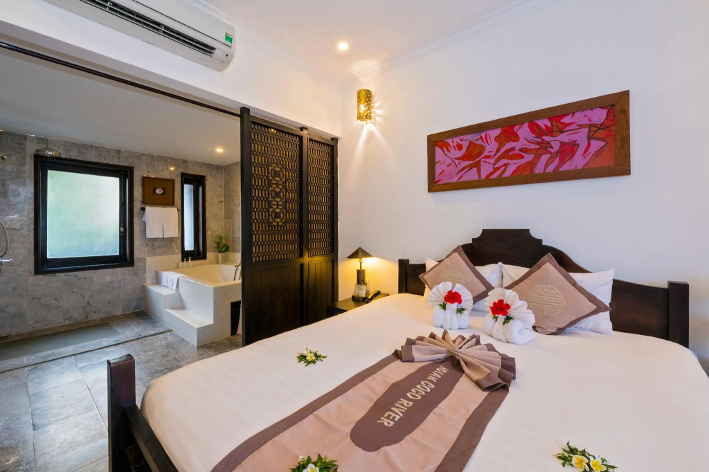 Deluxe room with river view