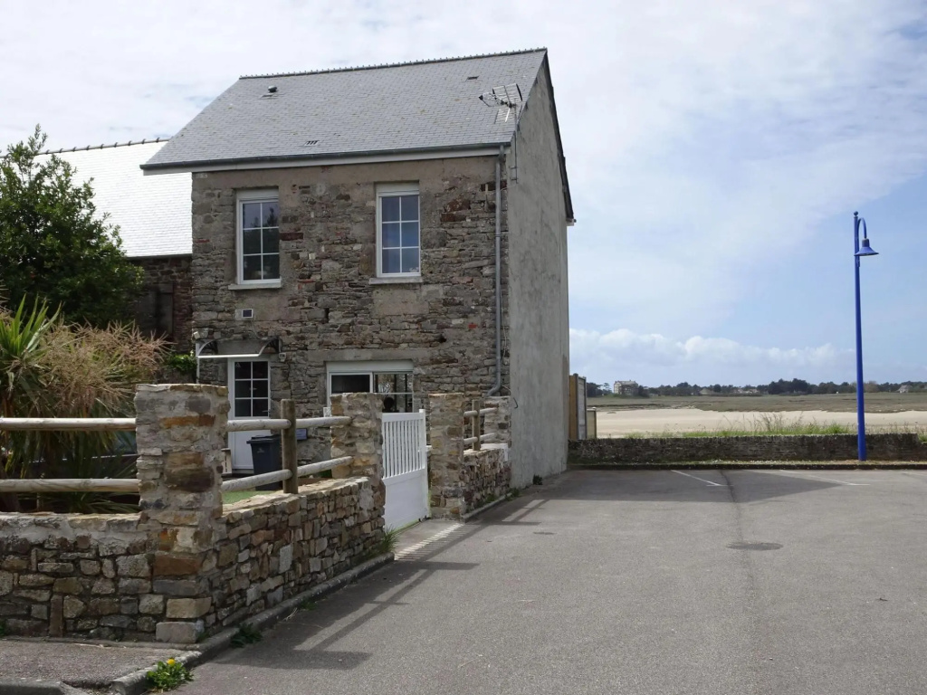 Holiday Home with Sea View in Portbail