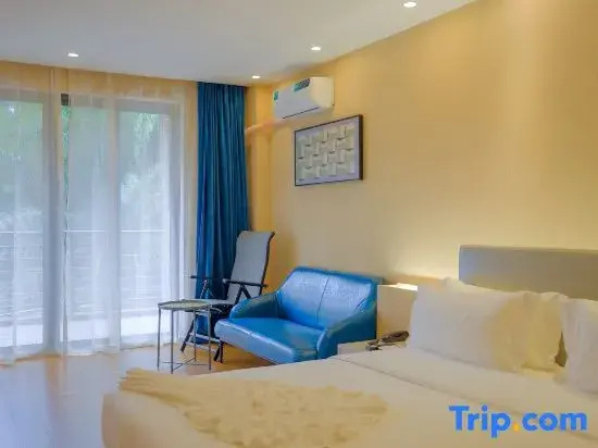 Deluxe Double room (full double bed)