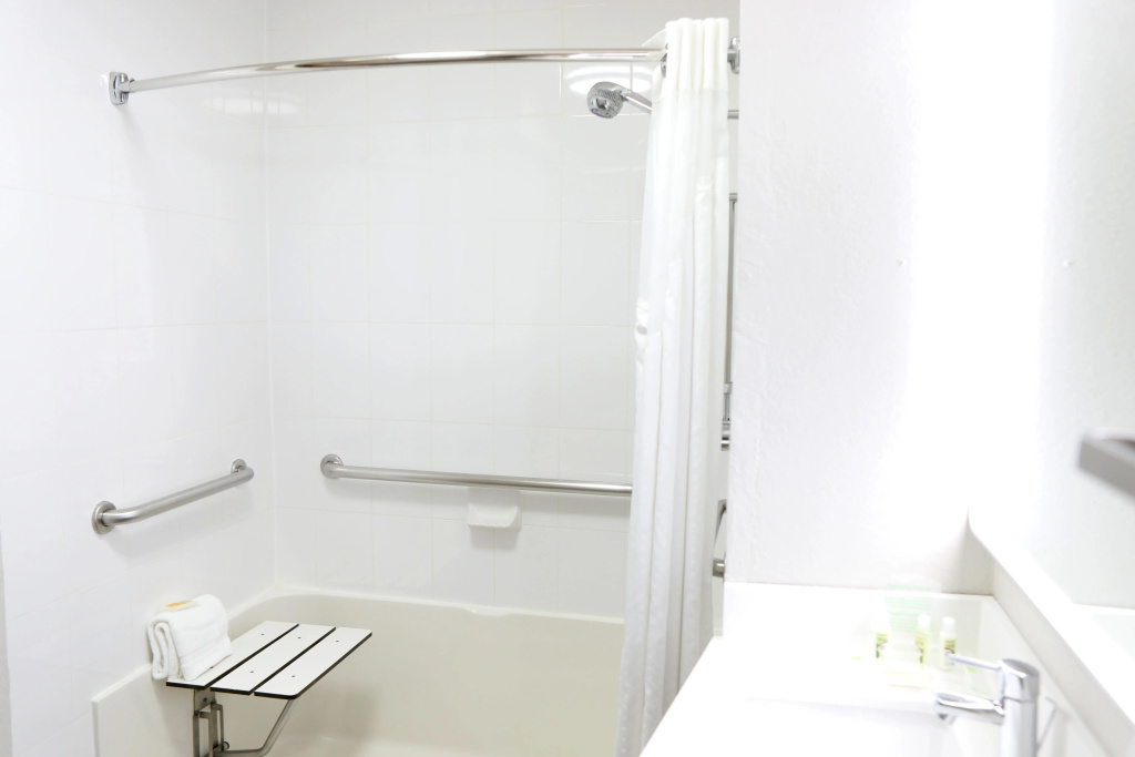 Holiday Inn Chicago Oakbrook by IHG - Général