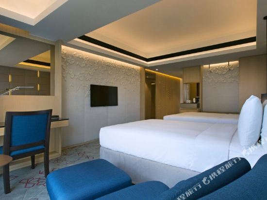 Le Meridien Kota Kinabalu