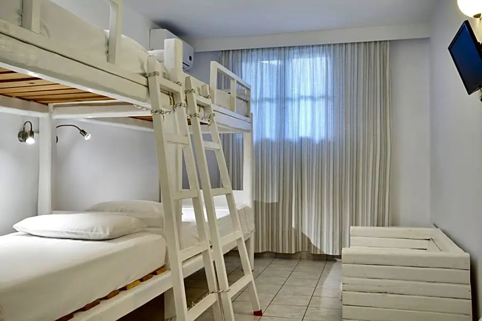 Polos Hotel - Chambres