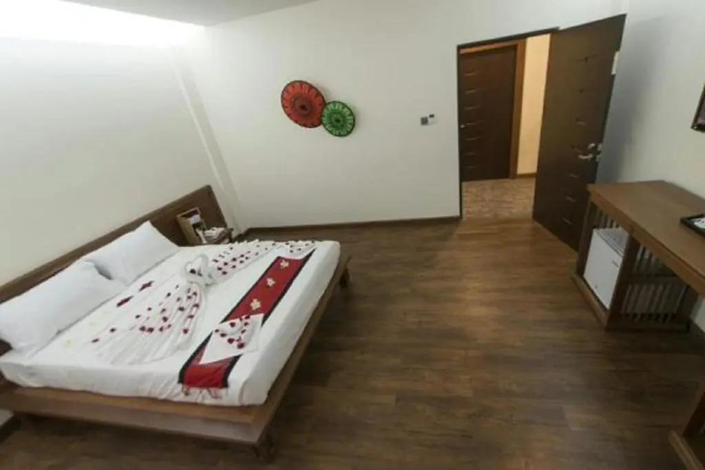 Hotel Queen Jamadevi - Chambres