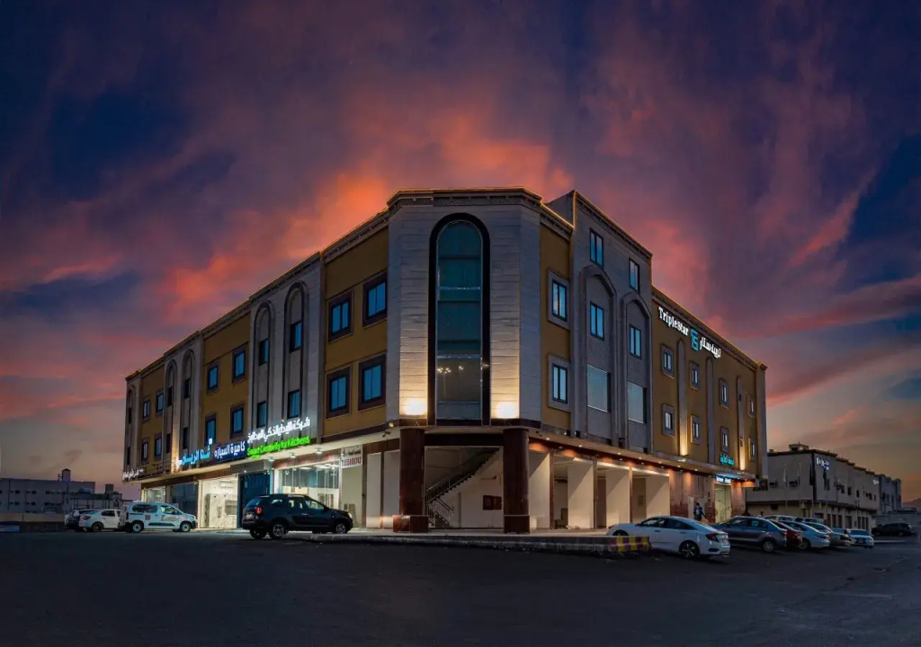 Triple Star Hotel