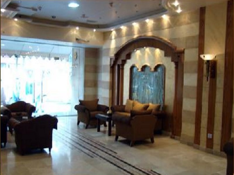 Planet Hotel