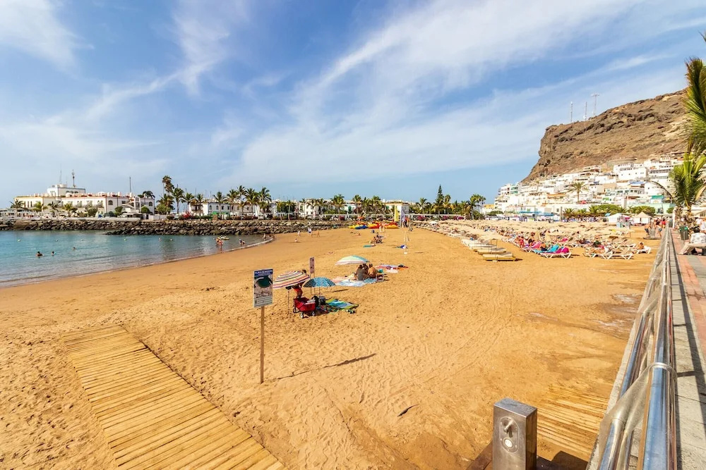 Beach & Waterfront
