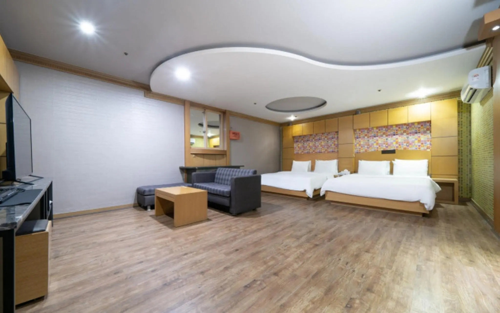 Premier Double room (twin beds)