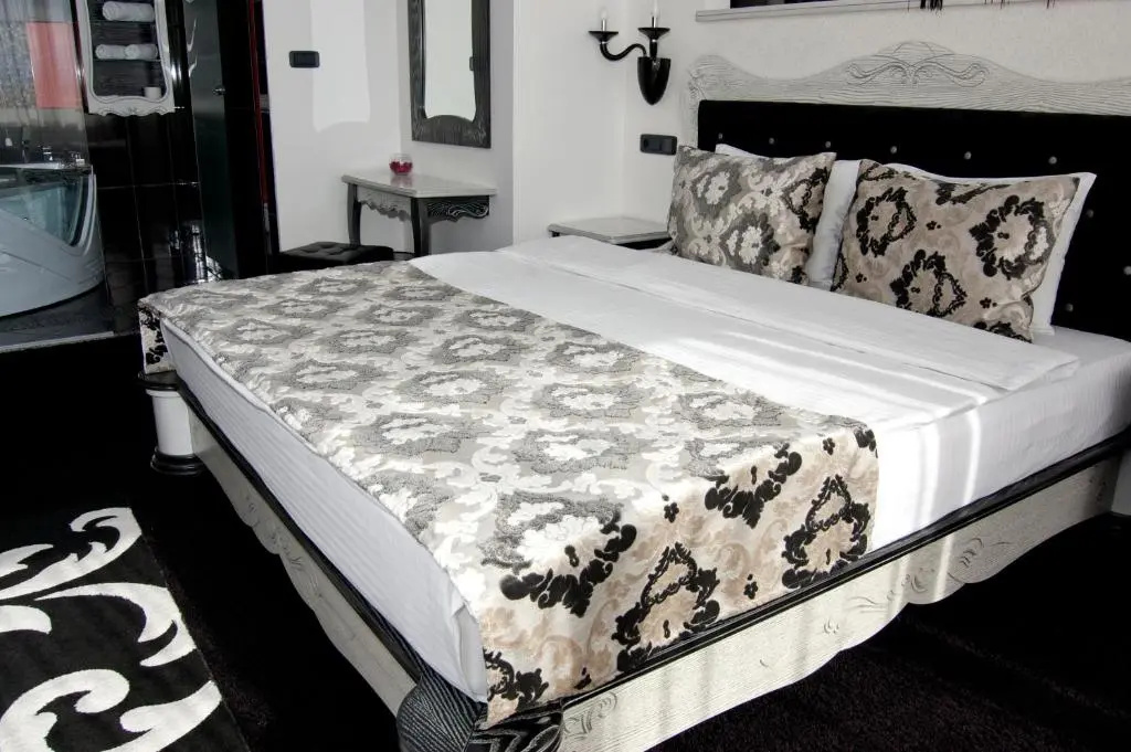 Hill Suite