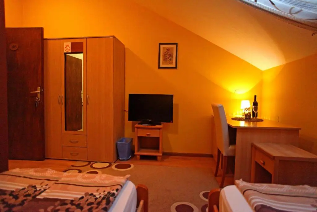 Standard Double room (twin beds)