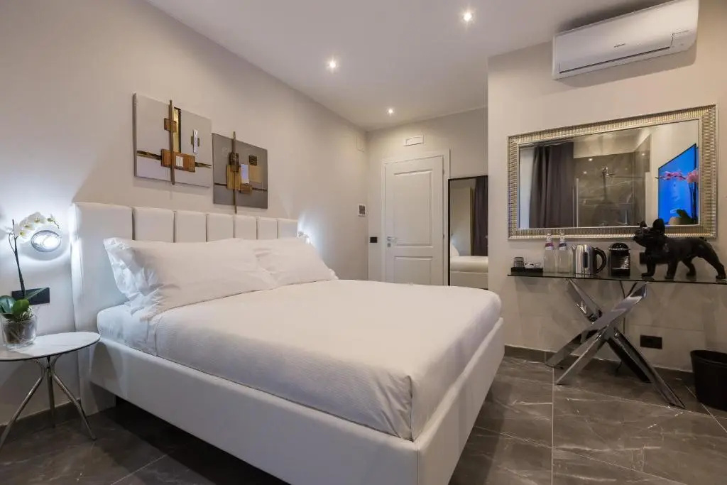 Economy room