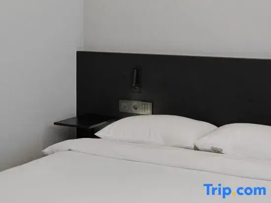 Deluxe Double room (twin beds)