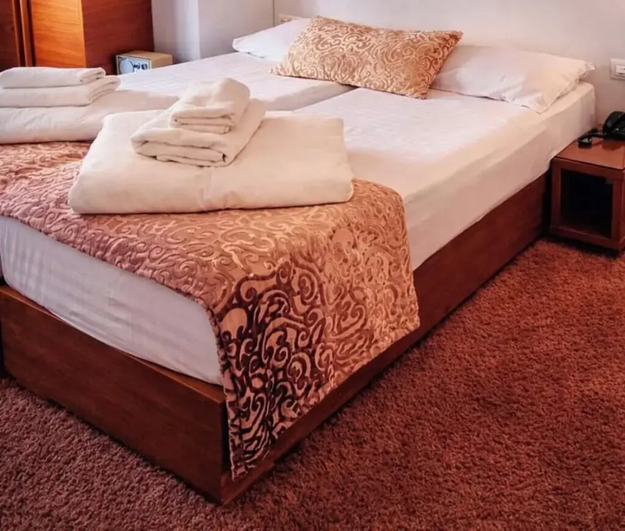 Classic Quadruple room with balcony